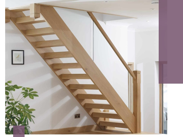 Изготовление деревянных лестниц под ключ в Рубцовске для дома