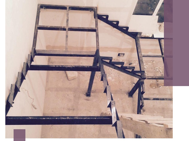 Монтаж лестниц на металлокаркасе в Рубцовске быстро и качественно