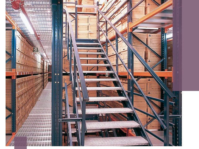 Лестницы складские прочные и безопасные под ключ в Рубцовске