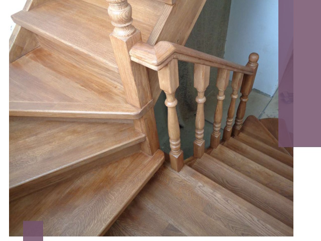 Дубовые лестницы под ключ в Рубцовске: изготовление и монтаж