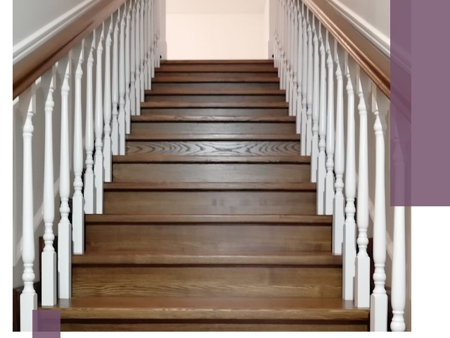 Лестницы из ясеня на заказ в Рубцовске — изготовление и монтаж