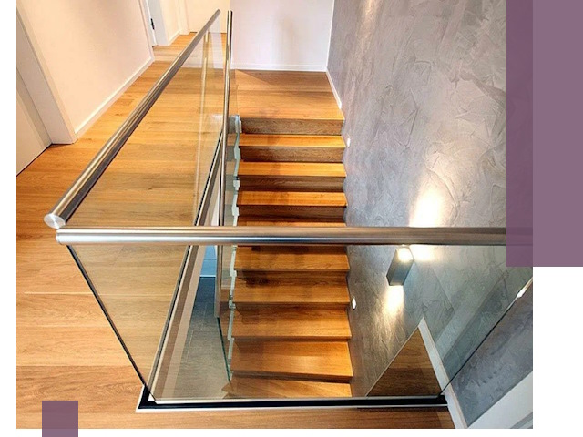 Перила для лестницы в доме — изготовление и монтаж в Рубцовске