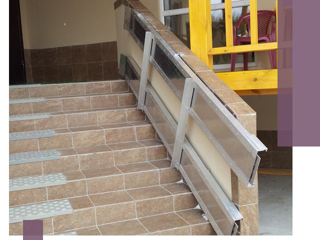 Откидные пандусы под ключ в Рубцовске — монтаж и демонтаж