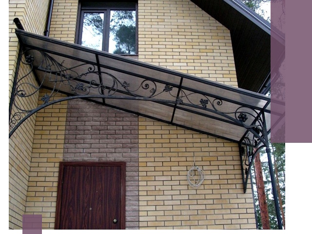 Односкатные козырьки из металла под ключ в Рубцовске