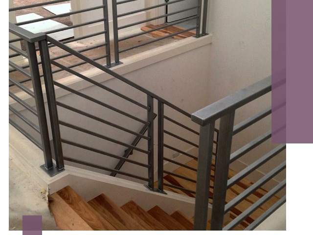 Изготовление поручней из металла и дерева в Рубцовске