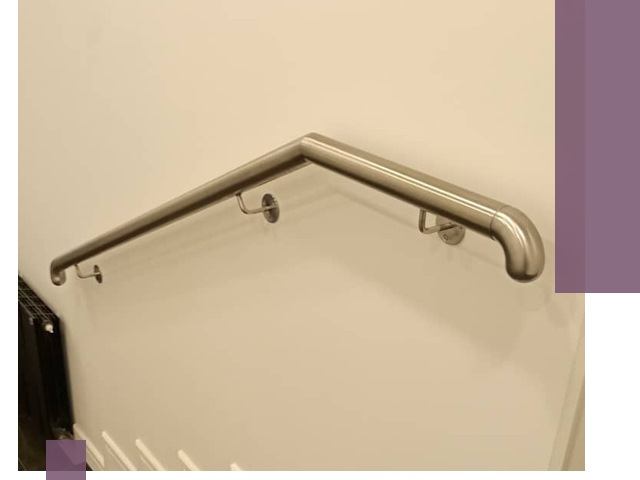 Изготовление пристенных поручней в Рубцовске под ключ за сроки